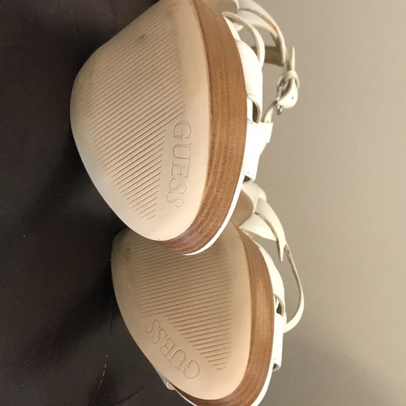 Guess platform heels. Brand new. Size 7.5 - Picture 7 of 9